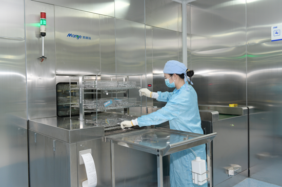 全自動醫用真空清洗消毒機相比普通消毒清(qīng)洗機(jī)的區別 全自動醫用真空清洗消毒機相比普通消毒清洗機的區別